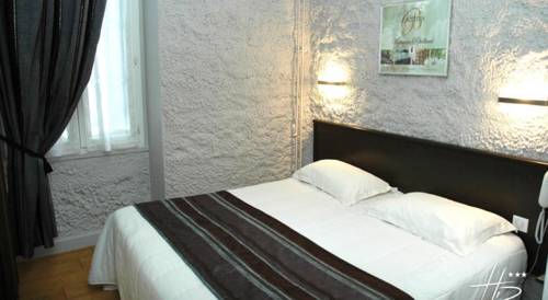 Imagen de la habitación del Hotel Logis Hostellerie Des Ducs. Foto 11
