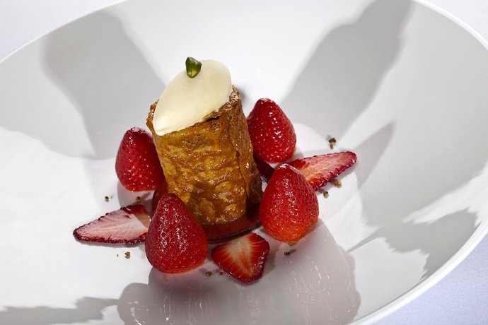 Imagen del bar/restaurante del Hotel Logis Hostellerie St Germain. Foto 2