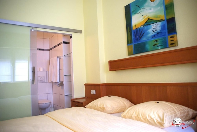 Imagen de la habitación del Hotel Logis Hotel Acacia. Foto 5