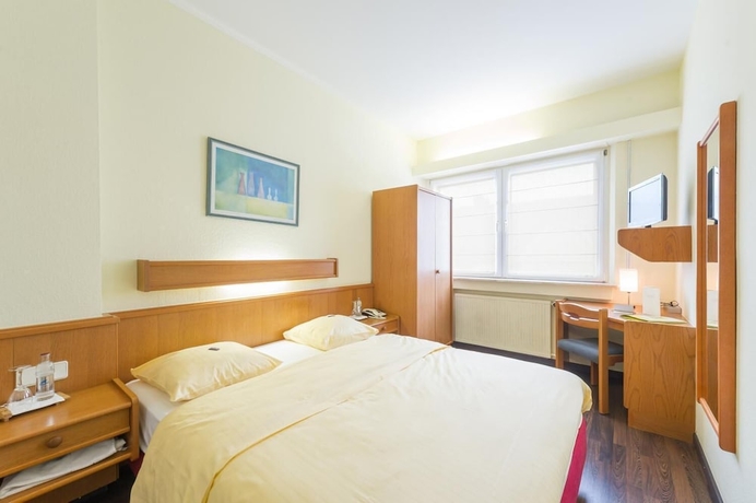 Imagen de la habitación del Hotel Logis Hotel Acacia. Foto 13