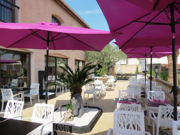 Imagen del bar/restaurante del Hotel Logis Hotel Perla Riviera & Restaurant. Foto 4