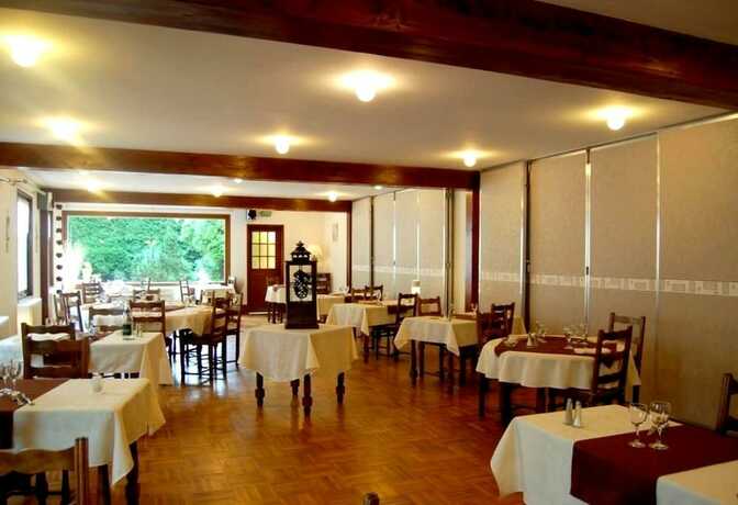 Imagen general del Hotel Logis L\'Auberge Picarde. Foto 8