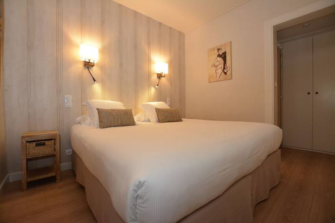 Imagen de la habitación del Hotel Logis La Closerie. Foto 12