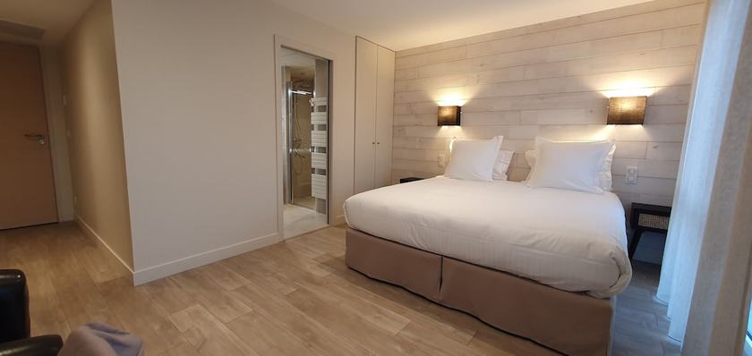 Imagen de la habitación del Hotel Logis La Closerie. Foto 14