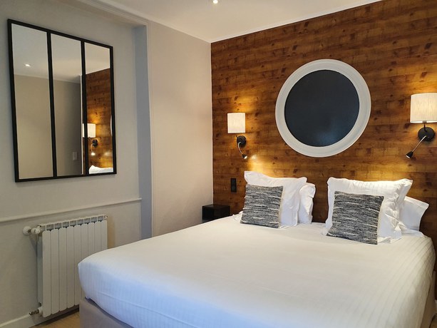 Imagen de la habitación del Hotel Logis La Closerie. Foto 16
