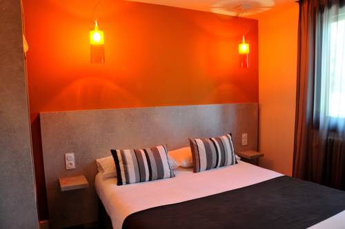 Imagen de la habitación del Hotel Logis La Fontaine. Foto 6