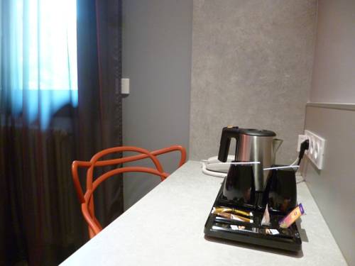 Imagen de la habitación del Hotel Logis La Fontaine. Foto 8