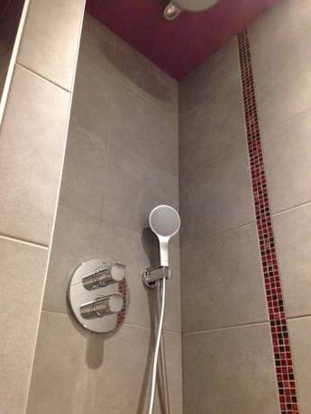 Imagen de la habitación del Hotel Logis La Fontaine. Foto 14