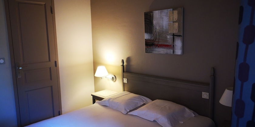 Imagen de la habitación del Hotel Logis La Grassinais Saint-malo. Foto 8