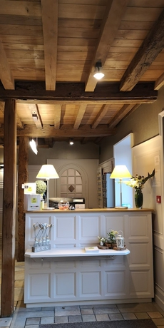 Imagen de los interiores del Hotel Logis La Grassinais Saint-malo. Foto 17