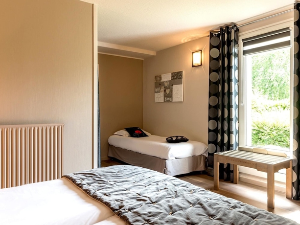 Imagen de la habitación del Hotel Logis La Grassinais Saint-malo. Foto 12