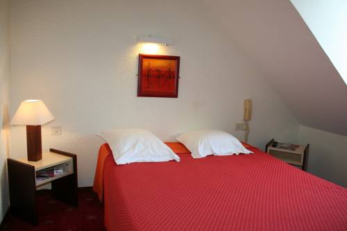 Imagen de la habitación del Hotel Logis La R&eacute;gence. Foto 11