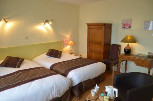 Imagen de la habitación del Hotel Logis La Sapini&egrave;re. Foto 10