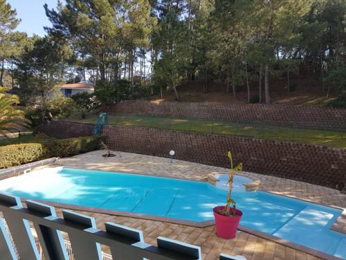 Imagen de la habitación del Hotel Logis Lacotel. Foto 8