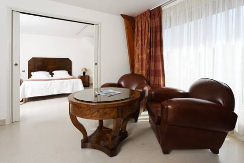 Imagen de la habitación del Hotel Logis L'auberge. Foto 4