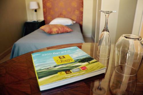 Imagen de la habitación del Hotel Logis L'auberge. Foto 16