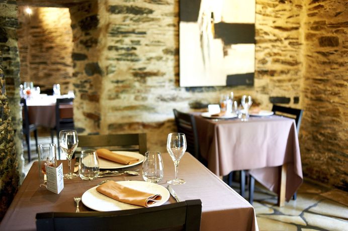 Imagen de la habitación del Hotel Logis Le Cavier. Foto 9