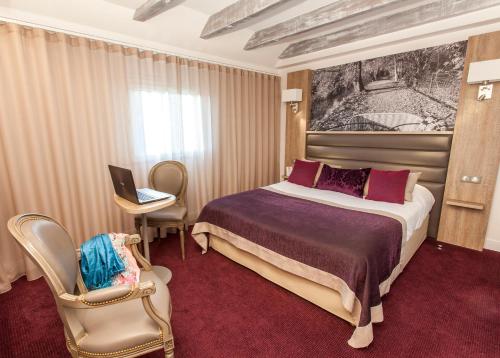 Imagen general del Hotel Logis - Le Christina. Foto 2
