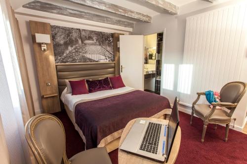 Imagen general del Hotel Logis - Le Christina. Foto 3