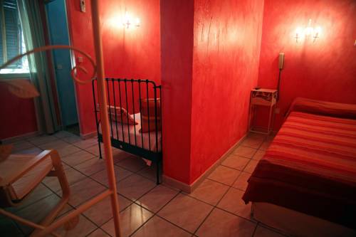 Imagen de la habitación del Hotel Logis - Le Clement V. Foto 12