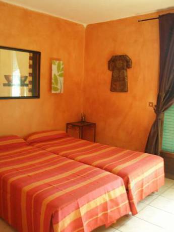 Imagen de la habitación del Hotel Logis - Le Clement V. Foto 14