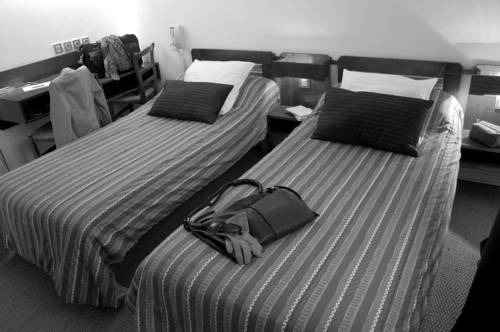 Imagen de la habitación del Hotel Logis Le Dahu. Foto 8