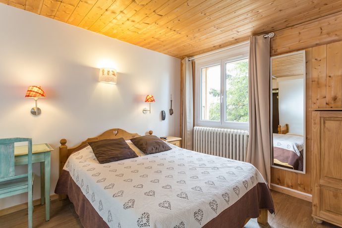 Imagen de la habitación del Hotel Logis Le Gai Pinson. Foto 10