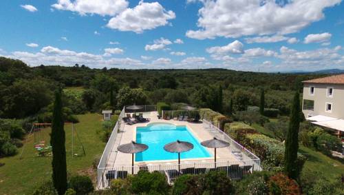 Imagen general del Hotel Logis Le Gardon - Pont du Gard. Foto 1