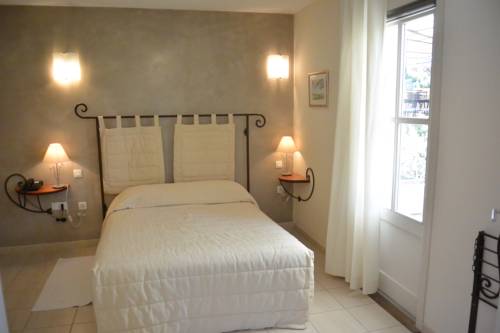 Imagen de la habitación del Hotel Logis Le Gardon - Pont du Gard. Foto 7
