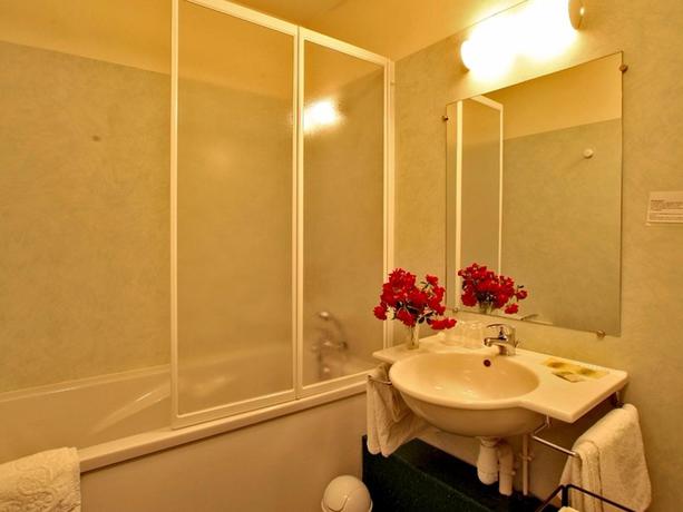 Imagen general del Hotel Logis Le Lion D'or. Foto 7