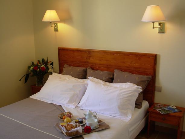 Imagen de la habitación del Hotel Logis Le Mas de Mon P&egrave;re. Foto 13