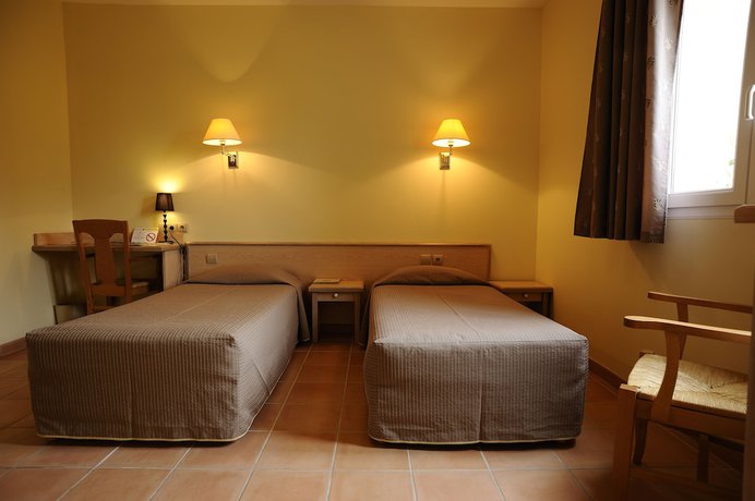 Imagen de la habitación del Hotel Logis Le Mas de Mon P&egrave;re. Foto 14