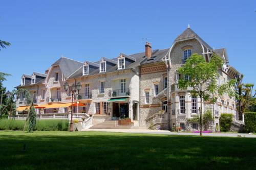 Imagen de la habitación del Hotel Logis Le Parc, SALBRIS. Foto 2