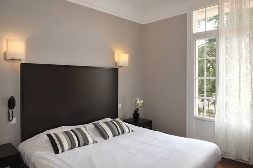 Imagen de la habitación del Hotel Logis Le Parc, SALBRIS. Foto 8