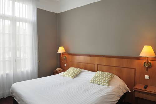 Imagen de la habitación del Hotel Logis Le Parc, SALBRIS. Foto 12