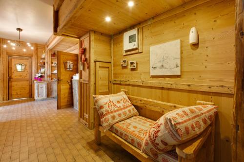 Imagen de los interiores del Hotel Logis Le Pont De Champ. Foto 7