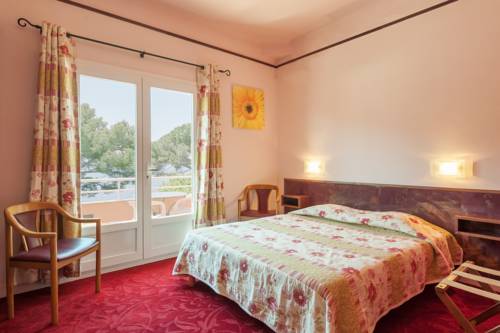 Imagen de la habitación del Hotel Logis Le Provencal. Foto 6