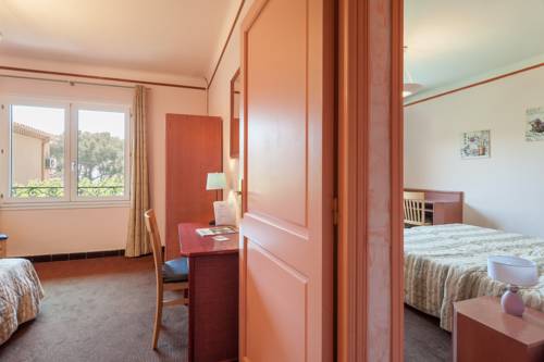 Imagen de la habitación del Hotel Logis Le Provencal. Foto 8