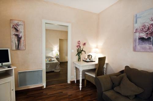 Imagen general del Hotel Logis Le Quai Fleuri. Foto 7