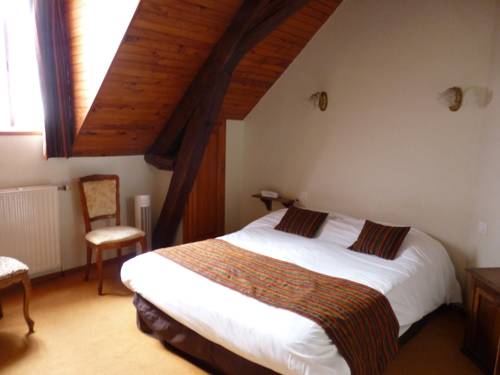 Imagen de la habitación del Hotel Logis Le Relais Chenonceaux. Foto 6