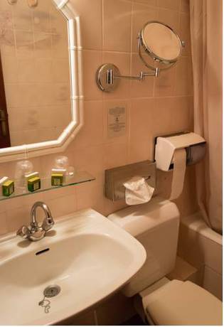 Imagen de la habitación del Hotel Logis Le Relais Chenonceaux. Foto 12