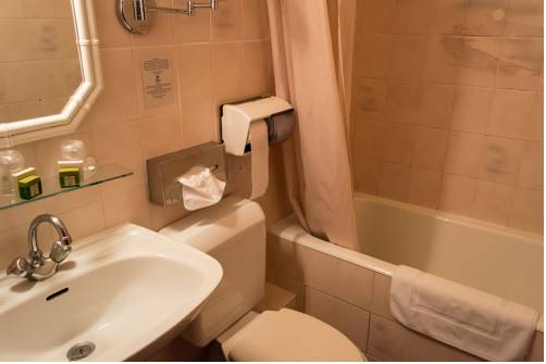 Imagen de la habitación del Hotel Logis Le Relais Chenonceaux. Foto 13