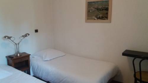 Imagen de la habitación del Hotel Logis Le Relais Des Dix Crus. Foto 3