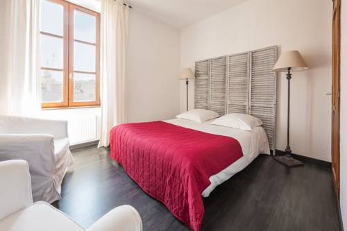 Imagen de la habitación del Hotel Logis Le Relais Des Dix Crus. Foto 6