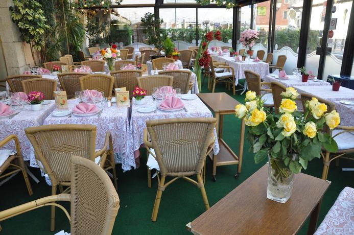 Imagen del bar/restaurante del Hotel Logis Le Relais Imperial. Foto 3