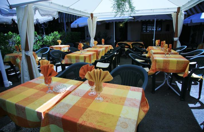 Imagen del bar/restaurante del Hotel Logis Le Relais Imperial. Foto 6