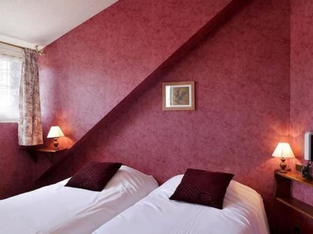 Imagen de la habitación del Hotel Logis Le Saint Florent. Foto 16