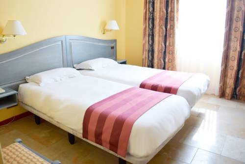 Imagen de la habitación del Hotel Logis Le Saint Nicolas. Foto 10