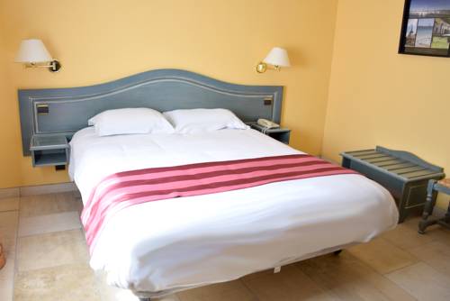 Imagen de la habitación del Hotel Logis Le Saint Nicolas. Foto 11