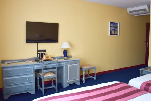 Imagen de la habitación del Hotel Logis Le Saint Nicolas. Foto 12